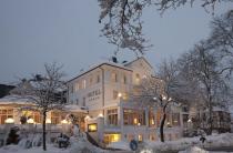 Das Hotel in Winterstimmung