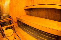 Ein Blick in die geräumige Sauna