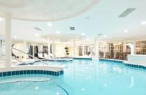 Der Indoor-Swimmingpool
